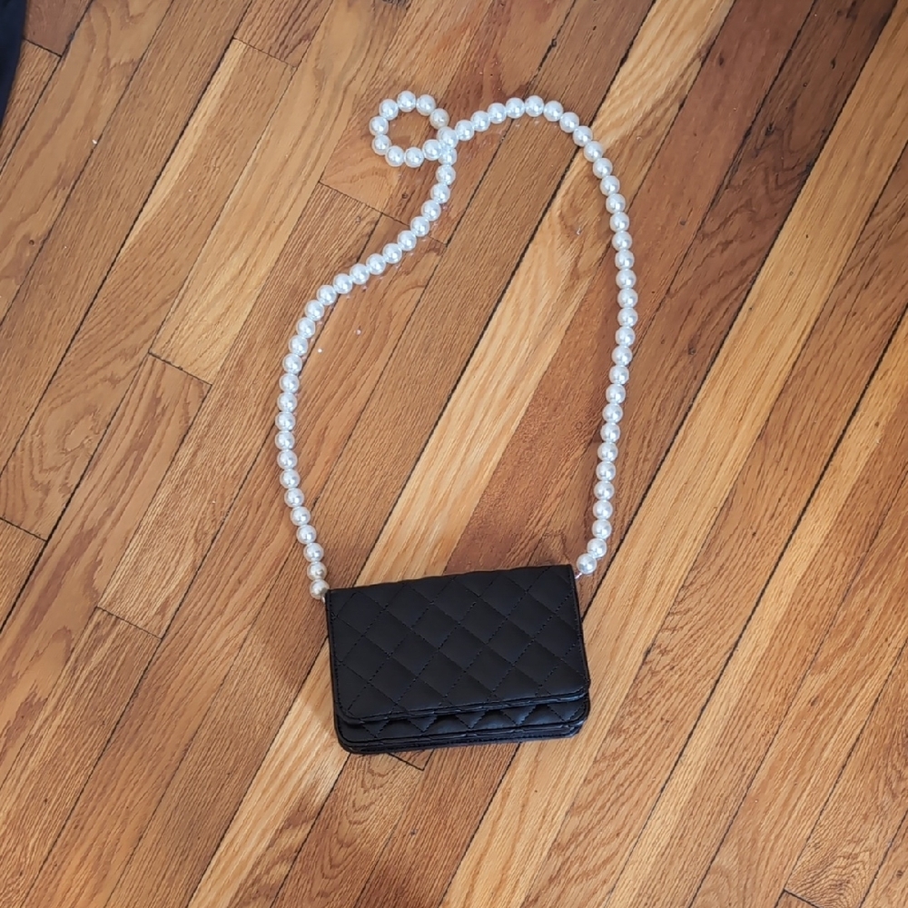 Aqua Elegant Black Quilted Bag with Faux Pearl Strap